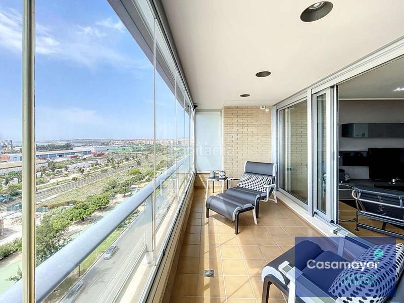 Foto 1032e1ac-dee0-4aae-80e1-b5d6ee38de1f. Attico con riscaldamento parcheggio in Benalúa Alicante