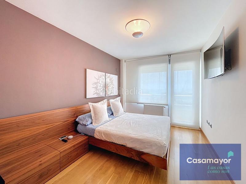 Foto 2a7d2648-c58c-4e36-ae17-8f253efb6a66. Attico con riscaldamento parcheggio in Benalúa Alicante