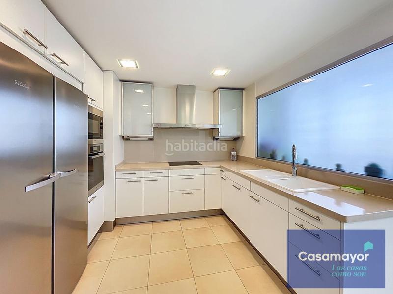 Foto 7068c317-389e-4e8c-9af6-73ff58a866ce. Attico con riscaldamento parcheggio in Benalúa Alicante