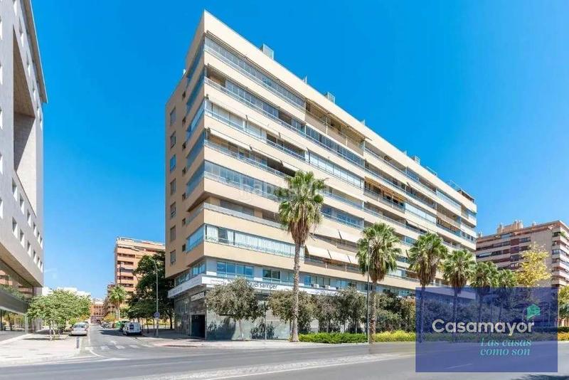 Foto 77a9a9c3-1ab6-405e-bd17-2b3838d86487. Attico con riscaldamento parcheggio in Benalúa Alicante