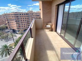 Flat en Plaza del alcalde agatngelo soler 1. Exclusiva vivienda en gran va  4 dormitorios, garaje doble, tra