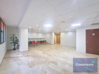 Location Bureau  Avenida maisonnave. Oficina comercial en alquiler situada en edificio exclusivo