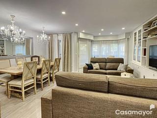 Appartement  Avenida alfonso el sabio. Vivienda  a la venta recién reformada en alfonso el sabio con pl
