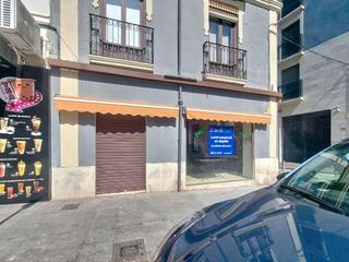 Location Local commercial  Plaza calvo sotelo. Local comercial en alquiler situado en la plaza calvo sotelo