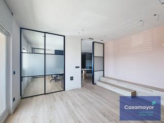 Oficina  Calle juan de la cierva. Oficina comercial en venta y alquiler situada en elche parque em