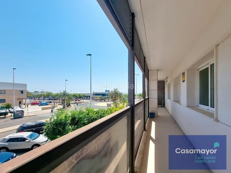 Foto ce8f6b7d-18d7-4105-ab60-462838ad11b6. Alquiler oficina  comercial en venta y alquiler situada en elche parque empresarial en Elche / Elx