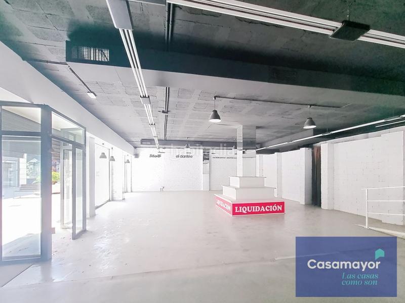 Foto 458e6cb9-bf9b-4d66-aab9-7774e8aab355. Alquiler local comercial bajo comercial en venta y alquiler situado en elche parque empresarial en Elche / Elx