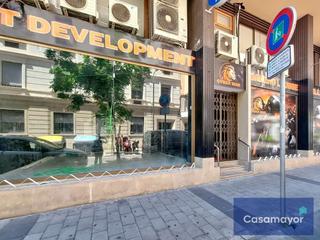 Traspàs Local Comercial  Carrer alemania. Excelente local comercial ubicado en el centro más comercial de