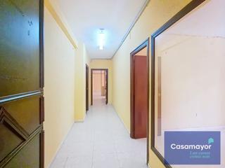 Miete Büro  Carrer italia. Económica oficina comercial en alquiler