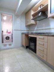 Location Appartement  Condes de soto ameno 31. Económica  vivienda reformada en san blás