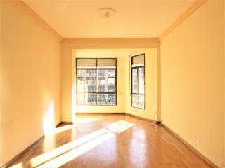 Location Appartement  Avenida general marva 4. Piso en alquiler en el centro de alicante sin muebles
