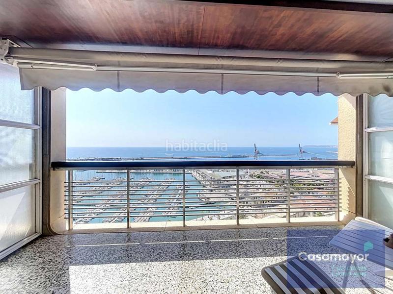 Foto 28f3955e-cb9f-4772-a4a4-032772da897e. Piso vivir en las alturas elegancia, luz y vistas inigualables en Alicante