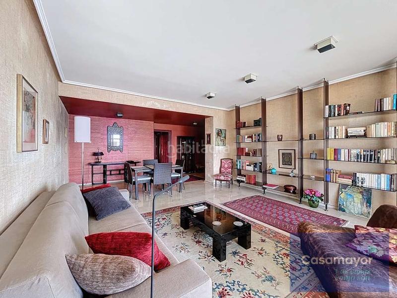 Foto 4a448890-96f9-44dd-8eb0-80574c2ed769. Piso vivir en las alturas elegancia, luz y vistas inigualables en Alicante