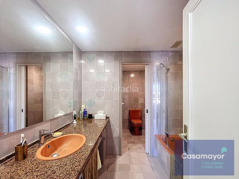 Foto 5e0dd449-b439-49e1-8415-4132e777c3c8. Piso vivir en las alturas elegancia, luz y vistas inigualables en Alicante