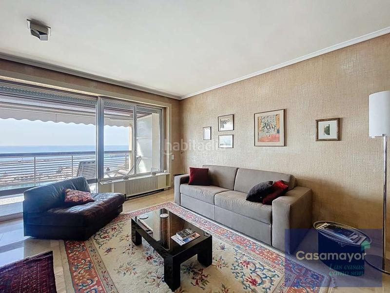 Foto ffb74050-767f-4256-b52d-c1a5fd552847. Piso vivir en las alturas elegancia, luz y vistas inigualables en Alicante