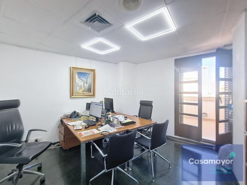 Foto 0bc185b7-3a36-4c9b-9624-3134b73bb7a7. Alquiler edificio  exclusivo en alquiler situado en el centro más tradicional de la ciudad. en Alicante