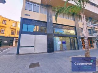 Lloguer Local Comercial  Calle del alcalde alfonso de rojas. Fabuloso local comercial en alquiler con amplia fachada y escapa