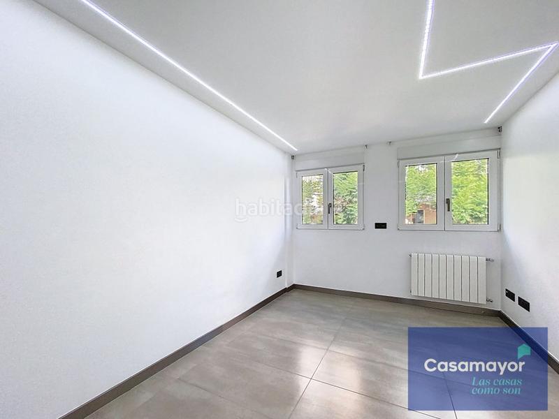 Foto 092ceaca-ab32-4389-b5e0-4d2ff0dcf5fb. Casa con riscaldamento parcheggio piscina in Babel Alicante