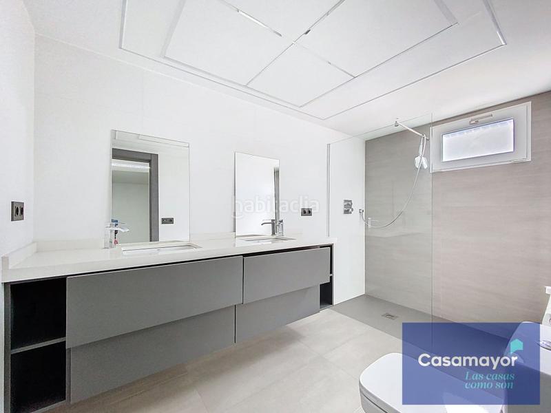 Foto 0fed8b26-45cb-4a26-b09f-c6ed736a65da. Casa con riscaldamento parcheggio piscina in Babel Alicante