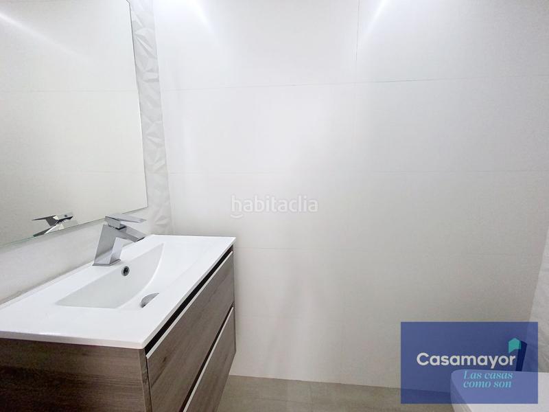 Foto a027ac3d-29a7-4cc6-8f60-612aece9cff2. Casa con riscaldamento parcheggio piscina in Babel Alicante