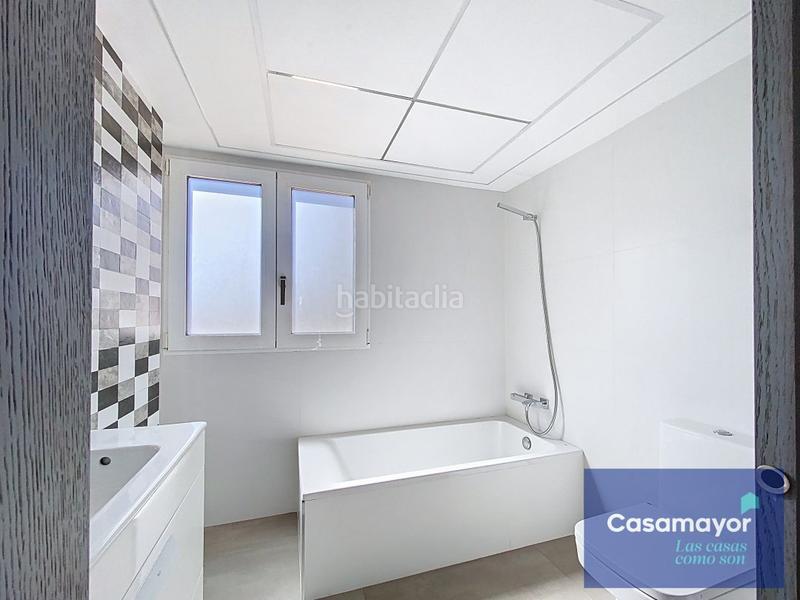 Foto e043fe93-8b7f-4e85-92ac-0662a5a48acb. Casa con riscaldamento parcheggio piscina in Babel Alicante