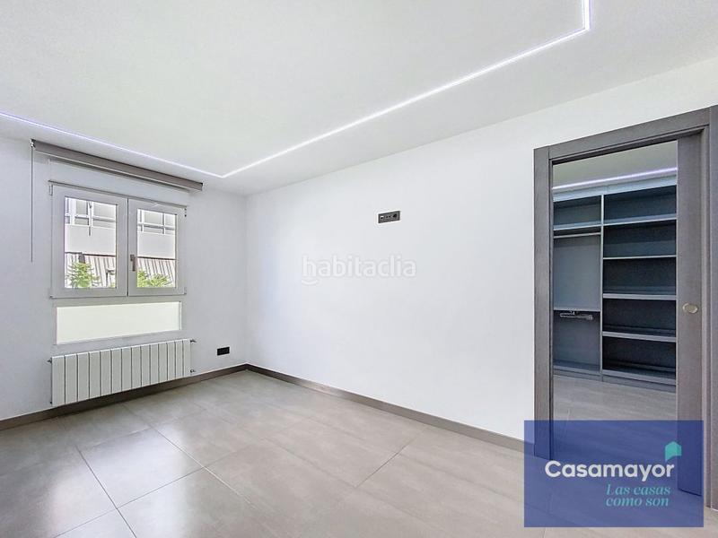 Foto e4cede7c-8f1a-4427-8758-e430d42d889d. Casa con riscaldamento parcheggio piscina in Babel Alicante