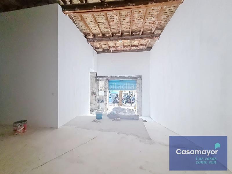 Foto 0a4f24ce-b2cd-4ed9-84a3-5e47436b119d. Alquiler local comercial  en alquiler situado en la avda. de salamanca en Alicante