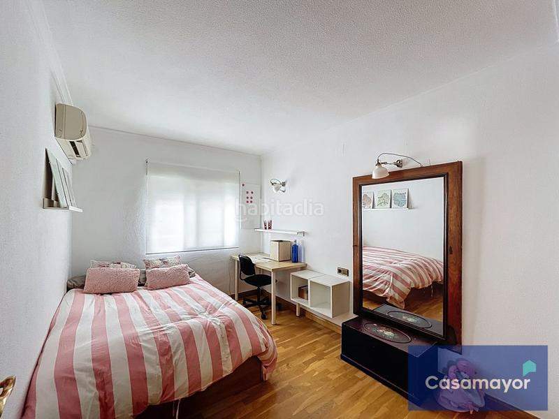 Foto b8d9c86e-8826-4c39-a21a-cf96c7e273e3. Alquiler piso espectacular atico con vistas al castillo muy cerca del Mercado central en Alicante