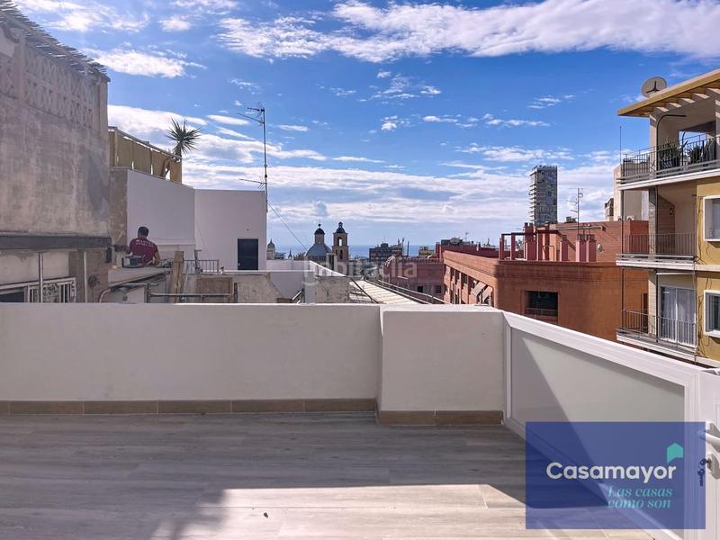 Foto 466139c5-8961-47a4-b143-76a5c74b512f. Dachwohnung mit heizung in Barrio del Centro Alicante