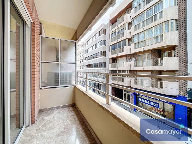 Foto f69f52e6-ab64-49cb-8681-14a37206c476. Alquiler piso vivienda en alquiler en calle general odonnell en Alicante