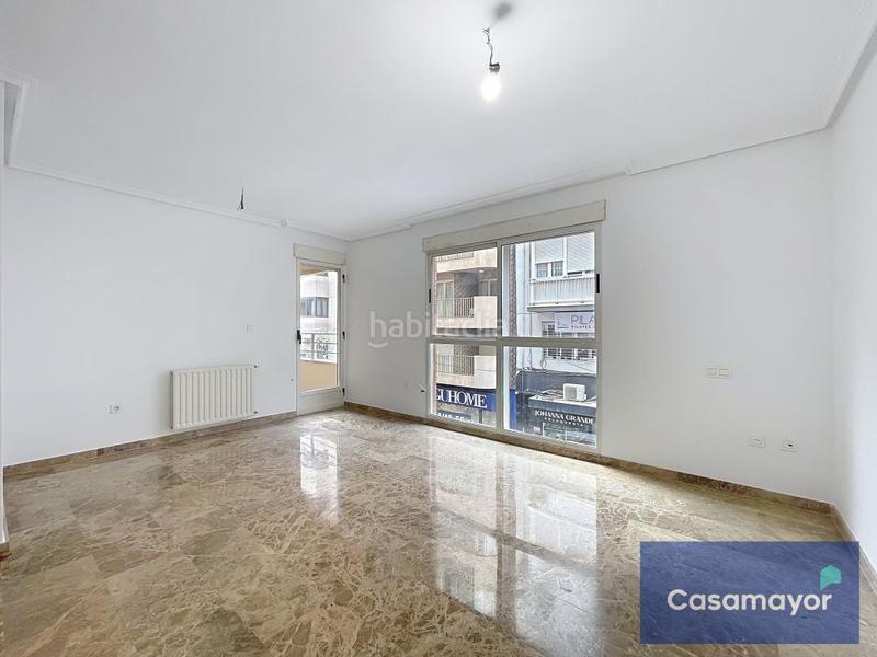 Foto a17e6970-6c58-47ca-966b-e00f72f630df. Miete etagenwohnung mit heizung in Ensanche-Diputación Alicante