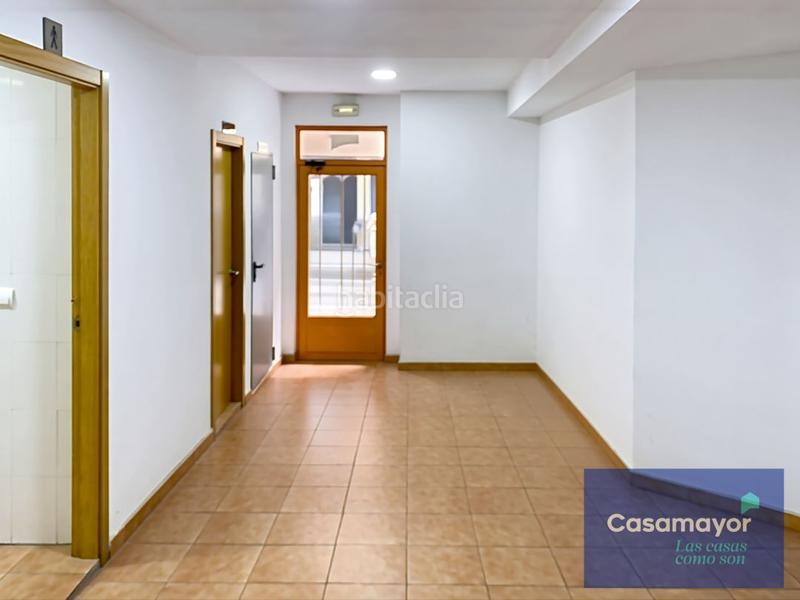 Foto 175369f4-3942-4a9b-a95c-ebedc97e69d9. Aparcament cotxe a Mercado Alicante