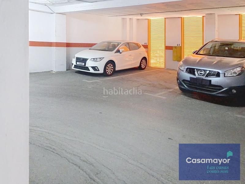 Foto 895bdb2c-033c-43d7-8c90-b67bc2fe448e. Aparcament cotxe a Mercado Alicante