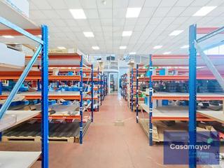 Rent Industrial building in Ciudad de Asís. Nave comercial en primera línea de la carretera de ocaña