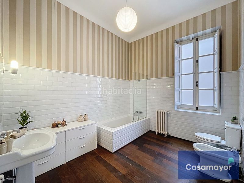 Foto 46532040-a41a-410f-82e9-ea16cac0424d. Appartement dans carrer bailen 12 dans Barrio del Centro Alicante