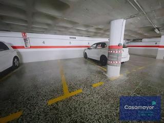 Autoparkplatz in Calle pablo iglesias 14. Plaza de garaje en el centro