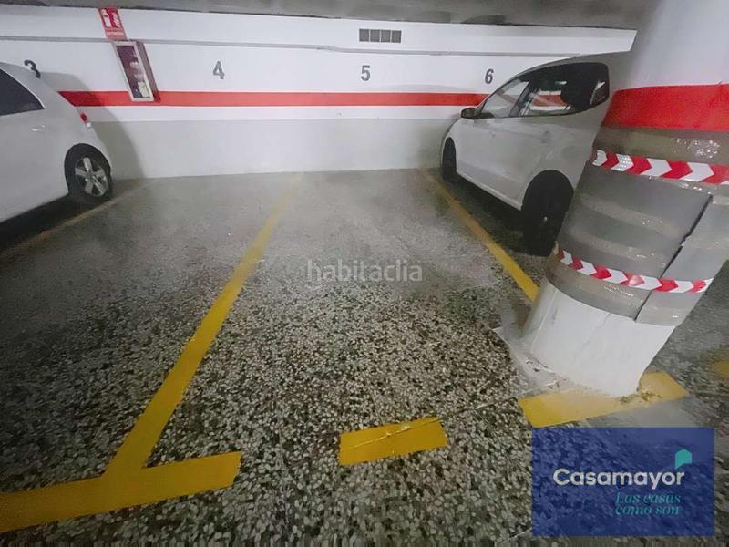 Foto d808b946-2ea2-419b-9a80-19f3c26ca420. Posto auto in calle pablo iglesias 14 in Mercado Alicante