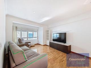 Miete Etagenwohnung  Carrer girona. Estupendo piso en alquiler en el centro.
