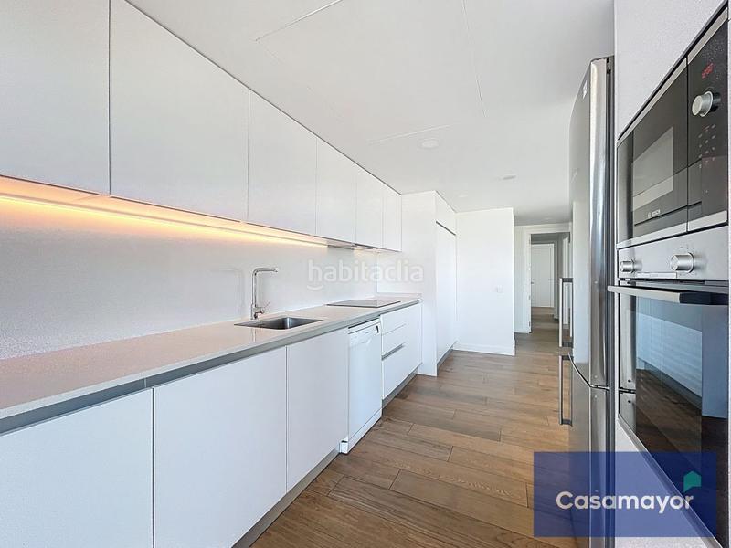 Foto 7506c26e-c16d-4f23-a31d-f1a05e02ba98. Etagenwohnung mit heizung parking pool in PAU 5 Alicante