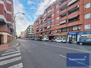 Local Comercial en Avinguda Novelda