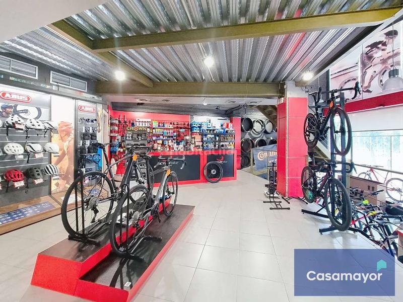 Foto 2b1e57ef-8a5d-44ef-b7b2-376a7a937c1b. Business premise in Paus - Polígono San Blas Alicante