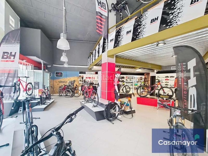 Foto 2ea7a9be-dd57-4277-a9fd-e9f876b18399. Business premise in Paus - Polígono San Blas Alicante