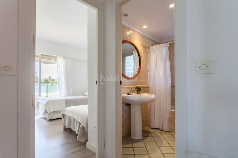 Foto 250a7fe2-c37e-40ea-a137-a755f3f73833. Rent flat with heating parking pool in Playa de San Juan Alicante