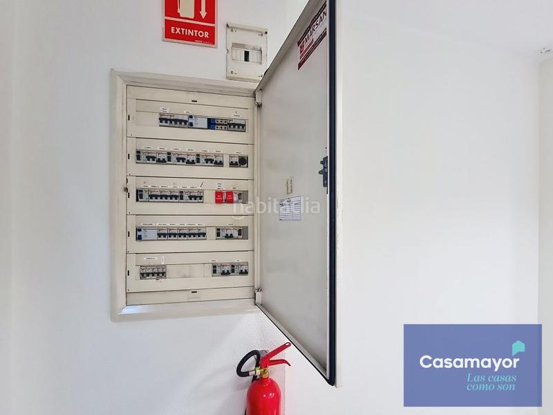 Foto c464fb5d-a8ad-4bd6-a5f7-03c734557cdb. Location local commercial dans Altozano - Conde Lumiares Alicante