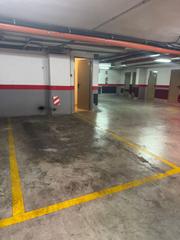 Parking voiture à Calle Santa Bárbara