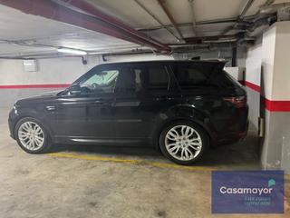 Aparcament cotxe  Calle santa bárbara. Plaza de garaje en venta con trastero incluido 50.000