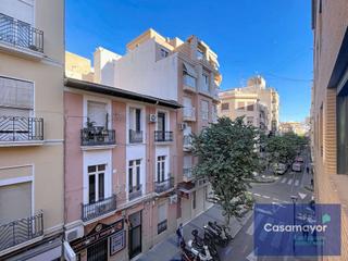 Miete Etagenwohnung  Carrer poeta quintana 23. Estupendo piso en alquiler en el centro con plaza de garaje y tr