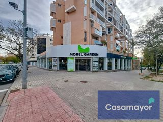 Local Comercial a Calle méxico 6. Venta de esquina comercial premium