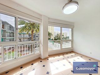 Pis  Avenida de cataluña. A un paso del mar en playa de san juan con piscina y garaje