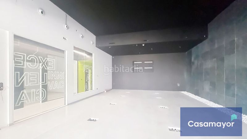 Foto ab7b54d5-b75b-4ee8-810b-9bb65c03892f. Affitto edificio in Divina Pastora Alicante